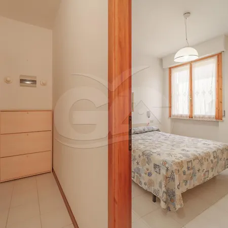 Bilocale Leonardo - Goelba Lägenhet